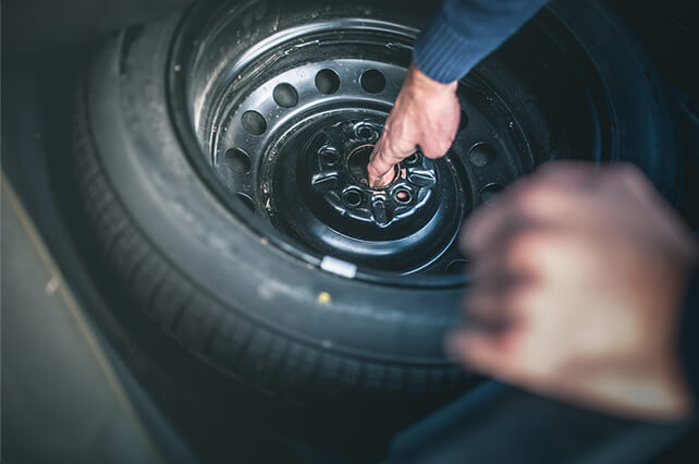 Estepe: tudo que você precisa saber sobre o pneu substituto