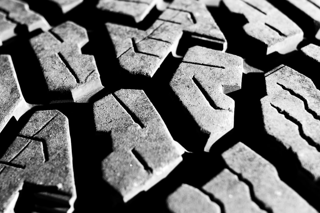 pneu goodyear assurance efficientgrip wrangler comparativo linhas 2025